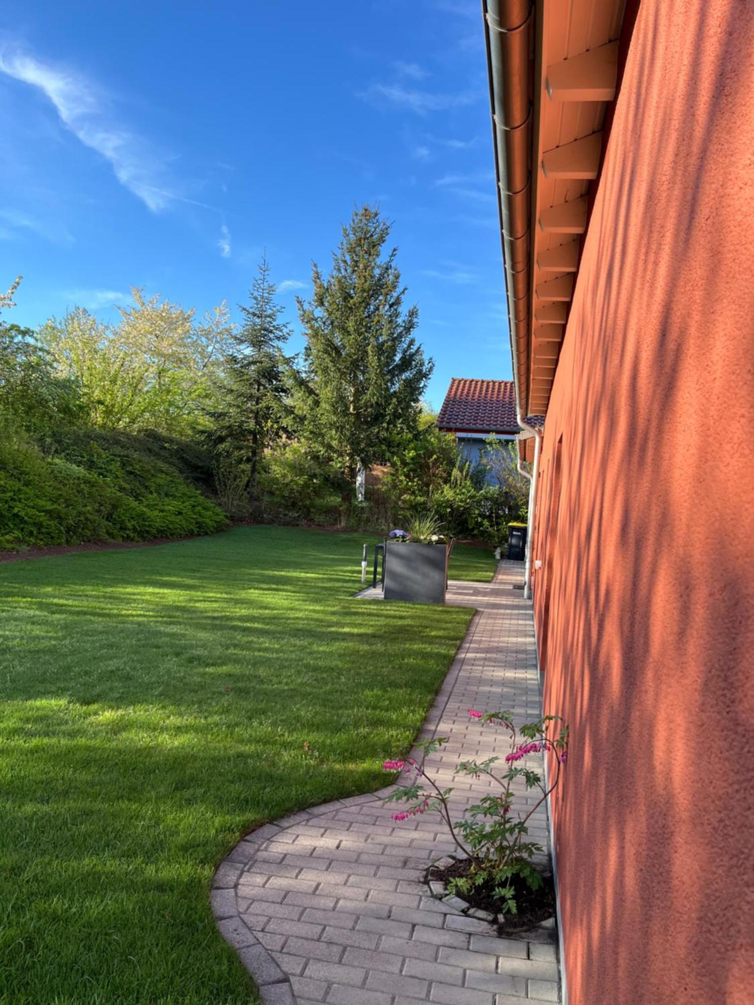 Neu Sanierte Wohnung Fuer 2-4 P Eschwege Exterior photo